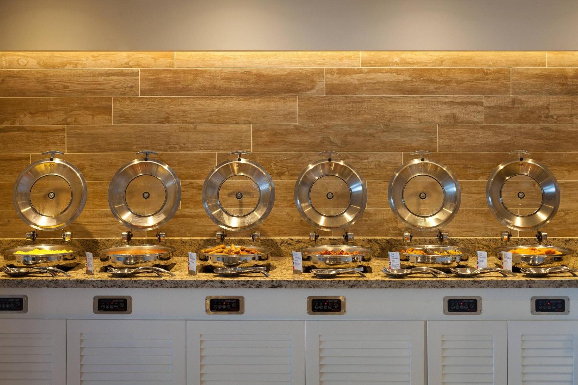 Waves Resort & Spa, Barbados, An Autograph Collection All-Inclusive Resort Saint James Ngoại thất bức ảnh