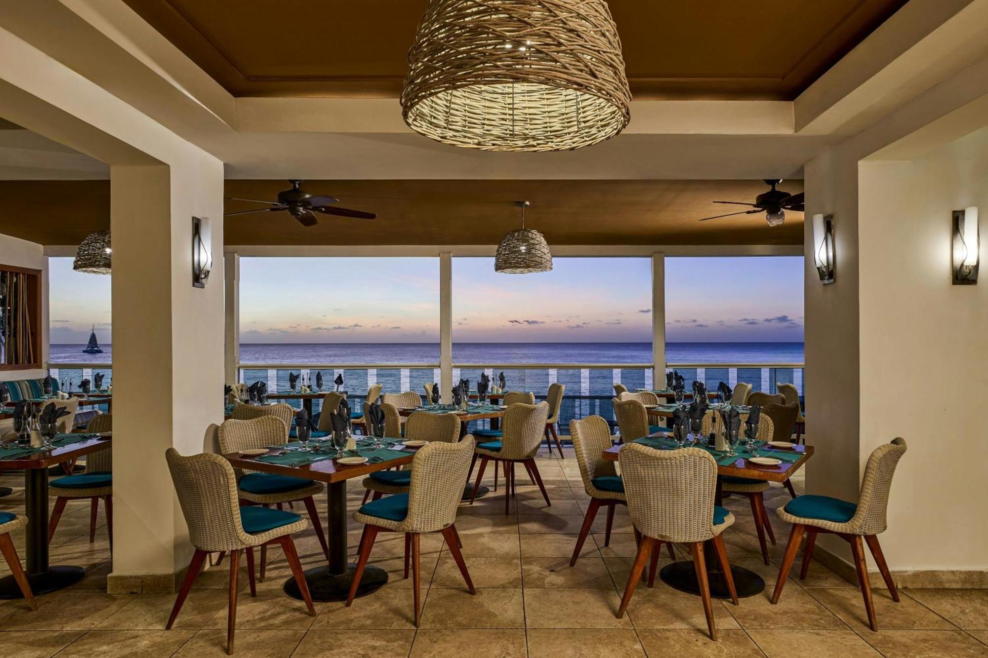 Waves Resort & Spa, Barbados, An Autograph Collection All-Inclusive Resort Saint James Ngoại thất bức ảnh