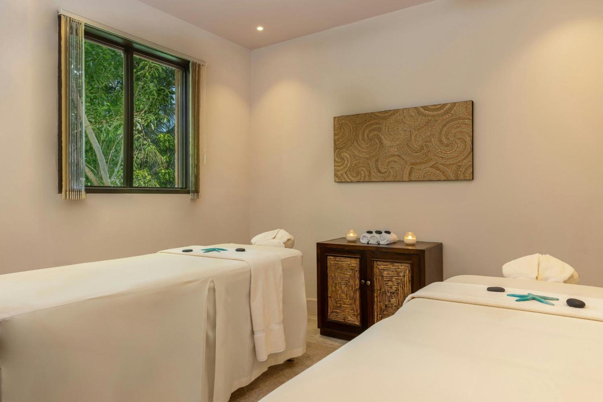 Waves Resort & Spa, Barbados, An Autograph Collection All-Inclusive Resort Saint James Ngoại thất bức ảnh